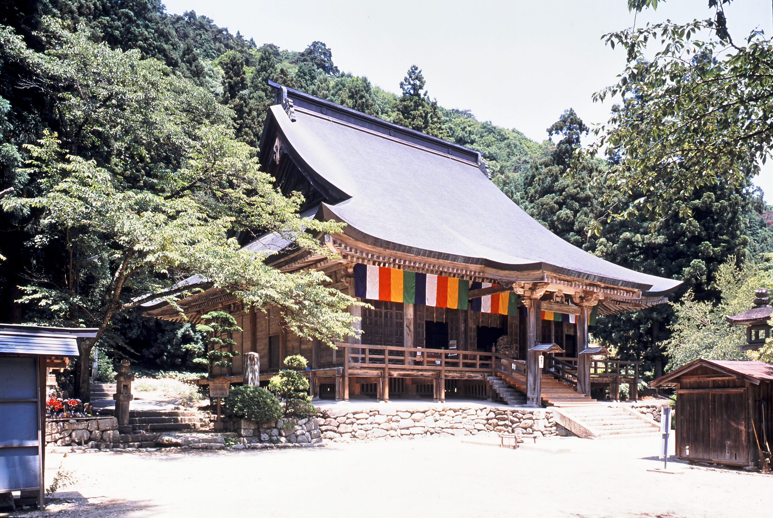 立石寺中堂