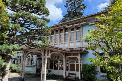 千歳館主屋