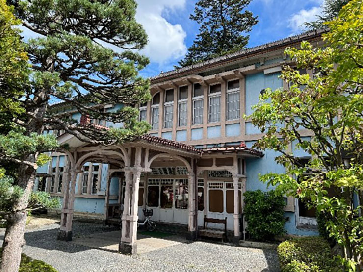 千歳館主屋