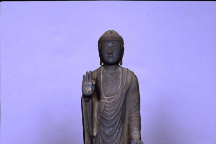 銅造阿弥陀如来立像