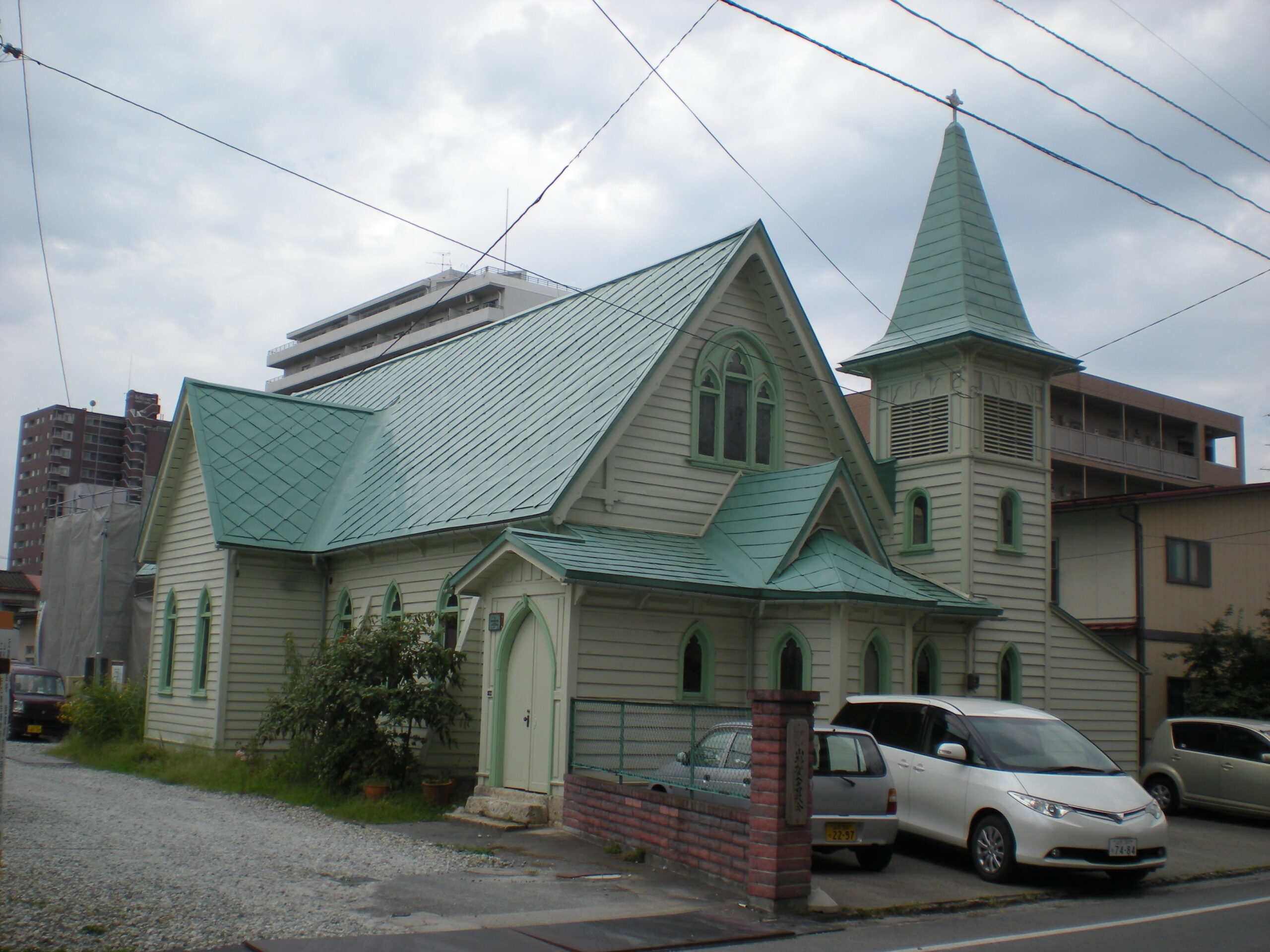 山形聖ペテロ教会　礼拝堂