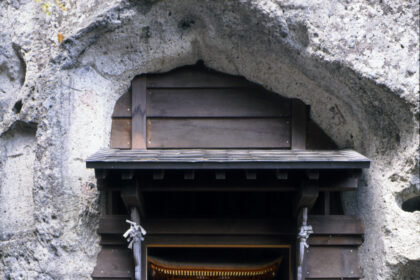 立石寺三重小塔